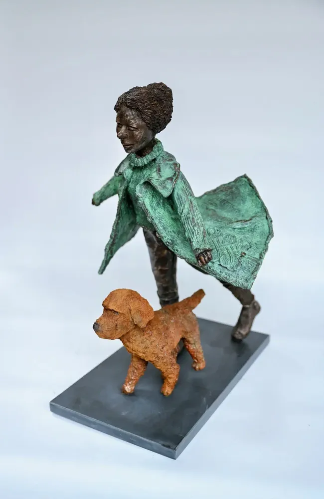 Sculptures, statuettes et miniatures - Une petite aventure - DAWN CONN SCULPTURE LIMITED