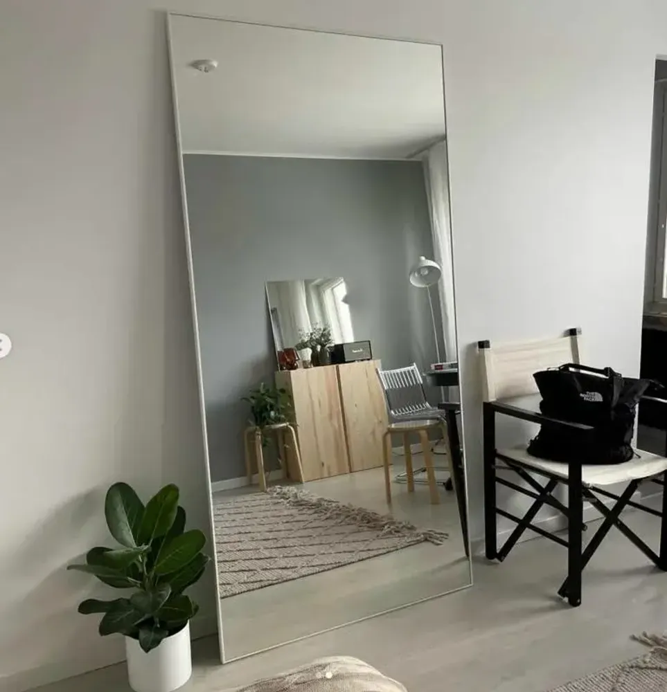 Miroirs - Très grand miroir pleine longueur avec cadre blanc (130 x 220 cm) - SCANDINAVIAN GLASSFACTORY