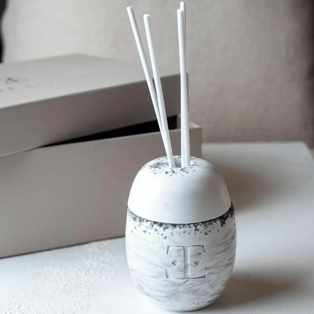 Scent diffusers - Silver Muse - Reed Diffuser Set - ESTI LIVING
