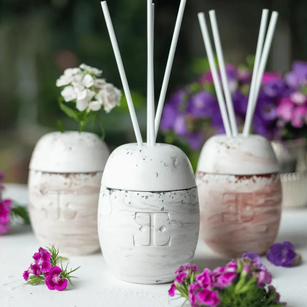 Scent diffusers - Silver Muse - Reed Diffuser Set - ESTI LIVING