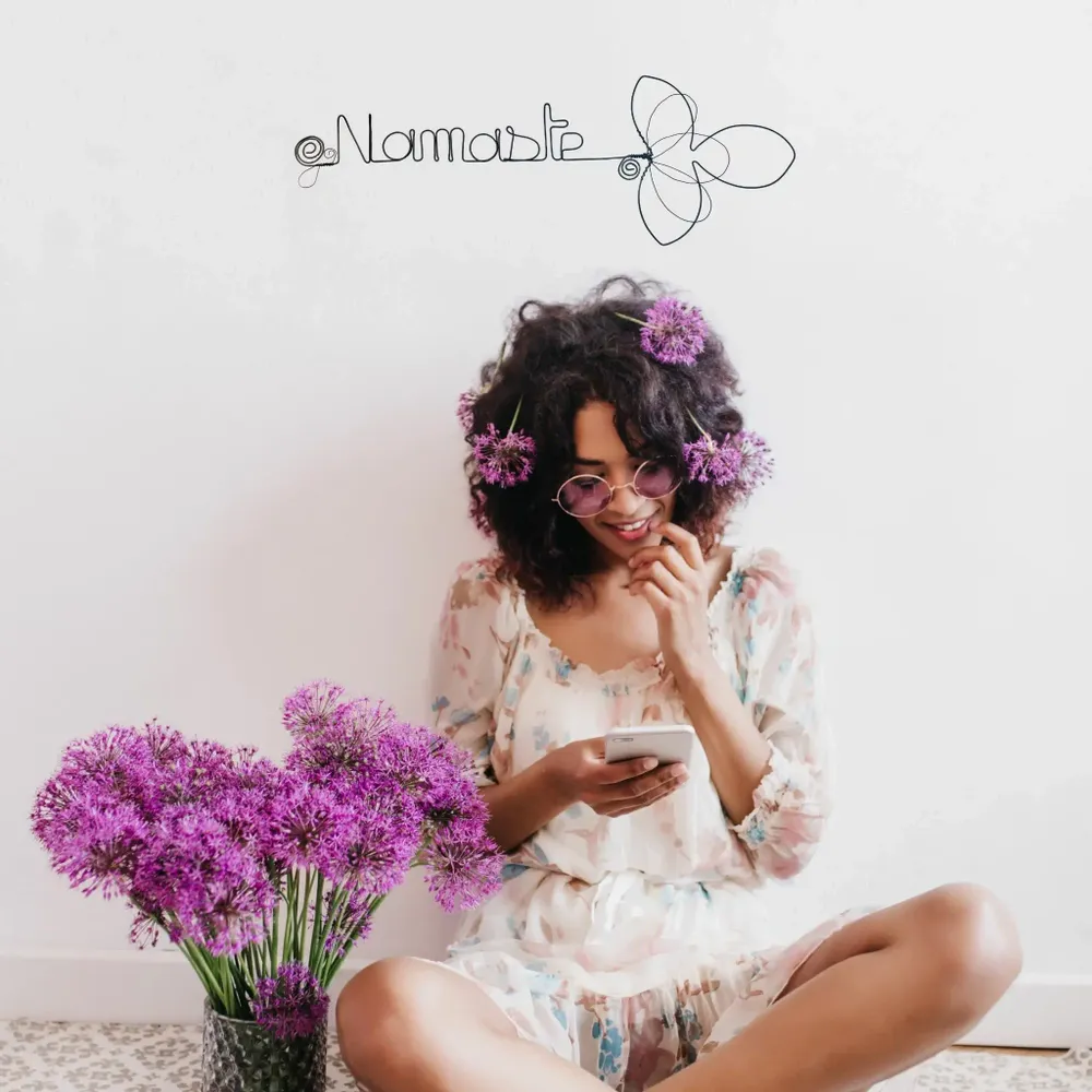 Autres décorations murales - Fleur de Lys - "Namaste" - Décoration murale en fil de fer - BIJOUX DE MUR