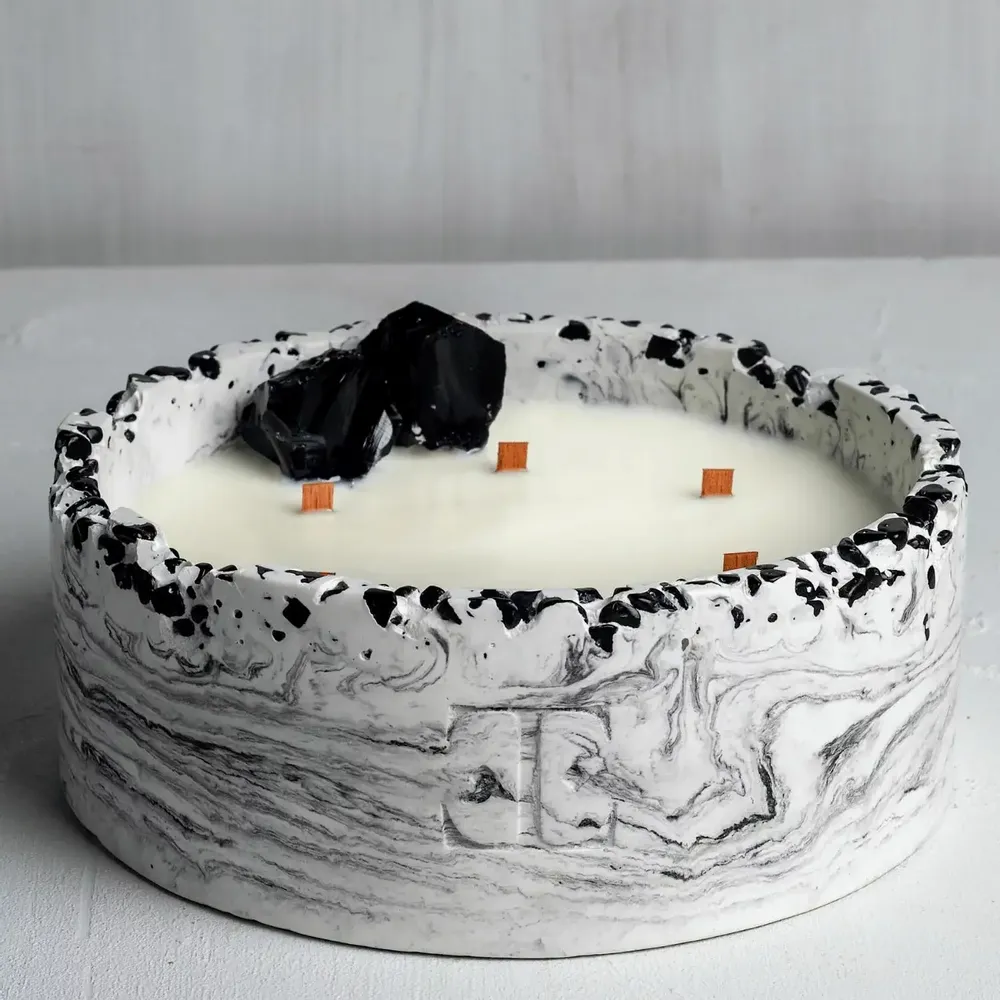 Bougies - Rose noire - Bougie Luna en Pierre Gemme - ESTI LIVING