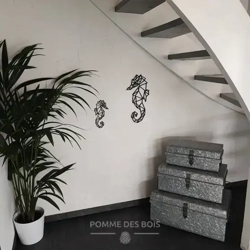 Paintings - Painting - Seahorse - POMME DES BOIS