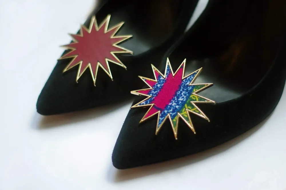 Bijoux - bijou broche CLAP - INVADER GRENAT - CLAP PARIS