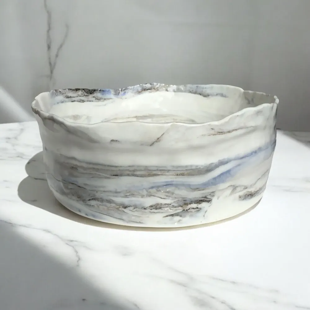 Everyday plates - B&W porcelain dinnerware - CECILE GASC PORCELAINE
