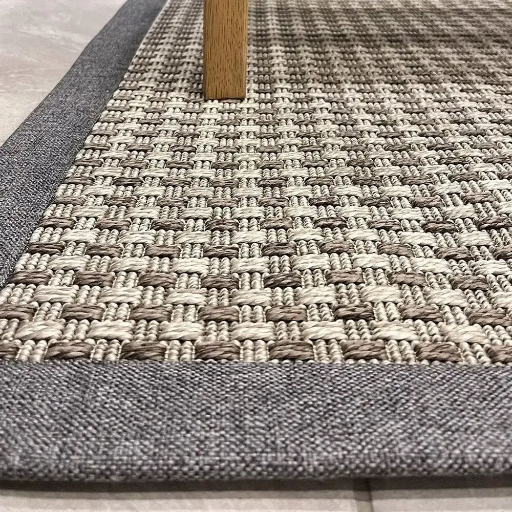 Contemporary carpets - Sisal rugs: durable and stylish for outdoor spaces - LOOMINOLOGY RUGS
