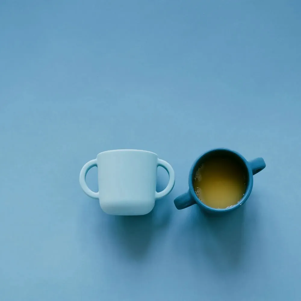 Repas pour enfant - Set de 2 tasses d'apprentissage en silicone - Blue Abyss / Lagoon - EKOBO