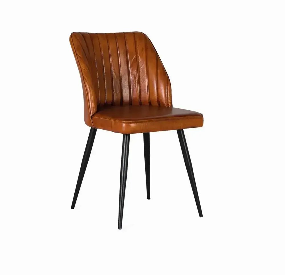 Chaises - Chaise recouverte de cuir marron naturel - GINER Y COLOMER