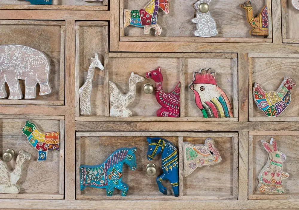 Chests of drawers - Natural mango wood chest of drawers with original details - GINER Y COLOMER