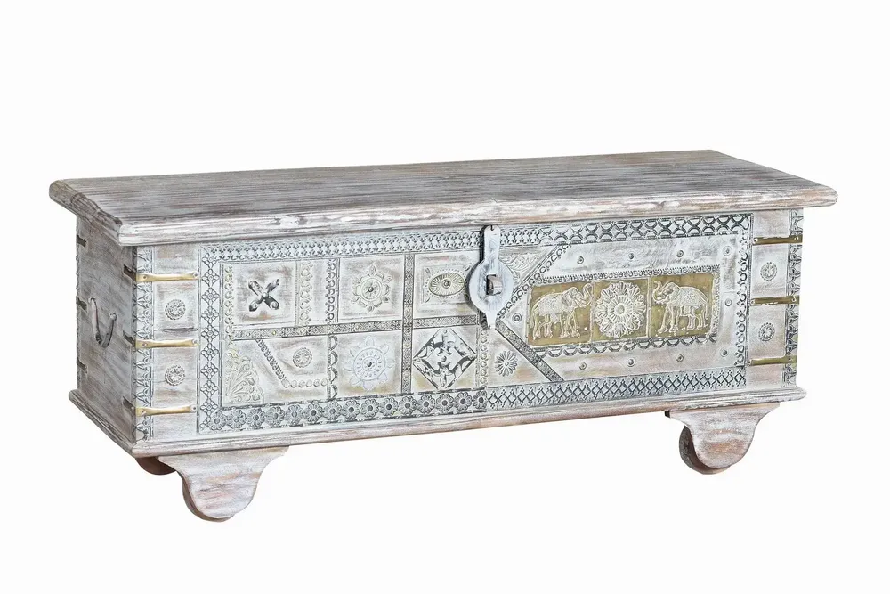 Storage boxes - Aged white mango wood chest - GINER Y COLOMER