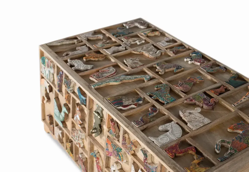 Boîtes de rangement - Coffre en bois de manguier avec détails originaux - GINER Y COLOMER