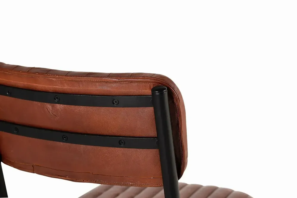 Chairs - Set of 2 leather chairs - GINER Y COLOMER