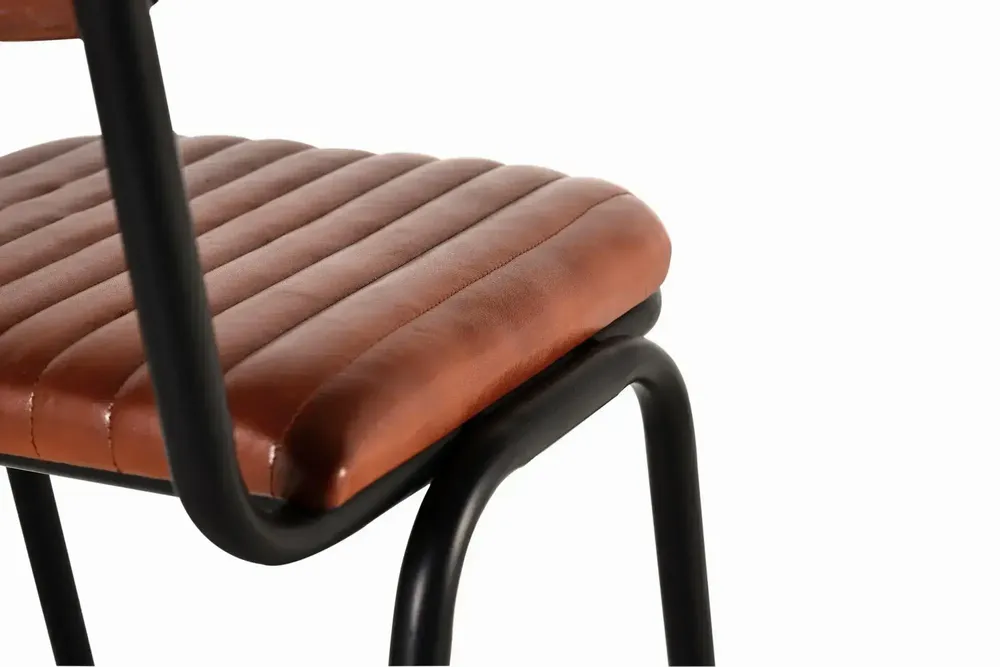 Chairs - Set of 2 leather chairs - GINER Y COLOMER