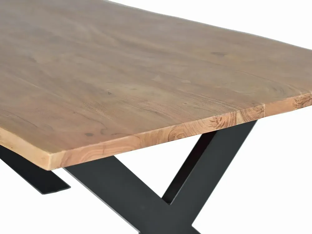 Tables Salle à Manger - Table à manger en bois d'acacia naturel et pieds en métal noir - GINER Y COLOMER