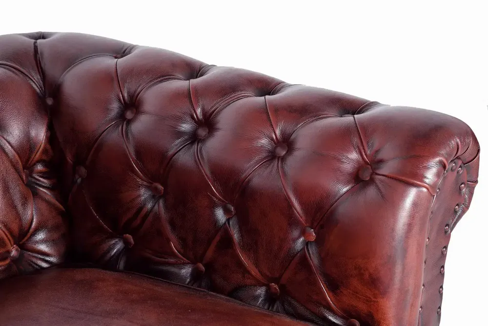 Armchairs - "Chester" armchair in quilted brown leather - GINER Y COLOMER
