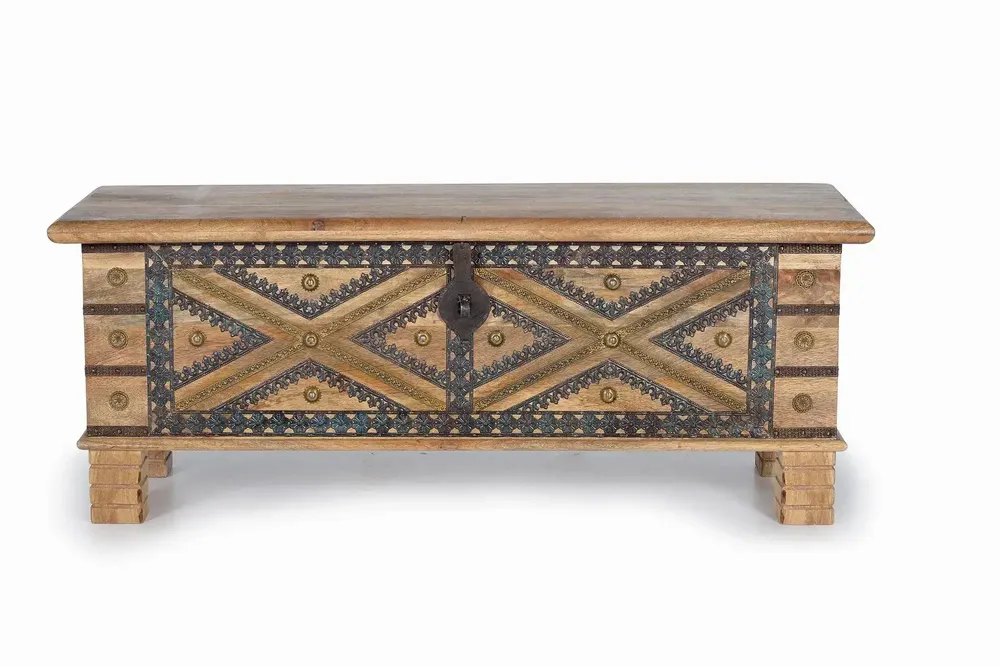 Storage boxes - Mango wood chest and natural-colored metal details - GINER Y COLOMER