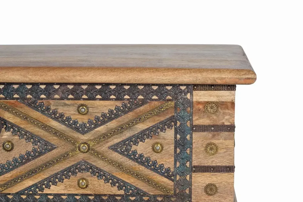 Storage boxes - Mango wood chest and natural-colored metal details - GINER Y COLOMER
