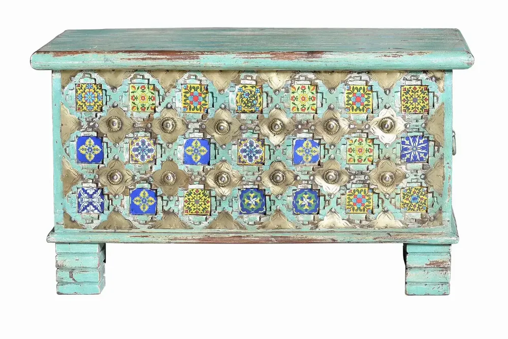 Storage boxes - Mango wood chest with green and multi-colored details - GINER Y COLOMER