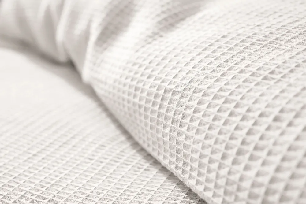 Linge de lit - Parure de couette 260x240cm + 2 taies d'oreiller 65X65cm nid d'abeille Neige - COTON PUR