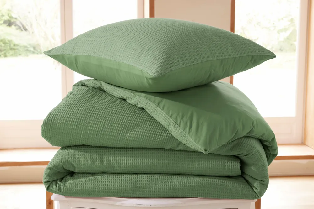 Linge de lit - Parure de couette 260x240cm + 2 taies d'oreiller 65X65cm nid d'abeille Olive - COTON PUR