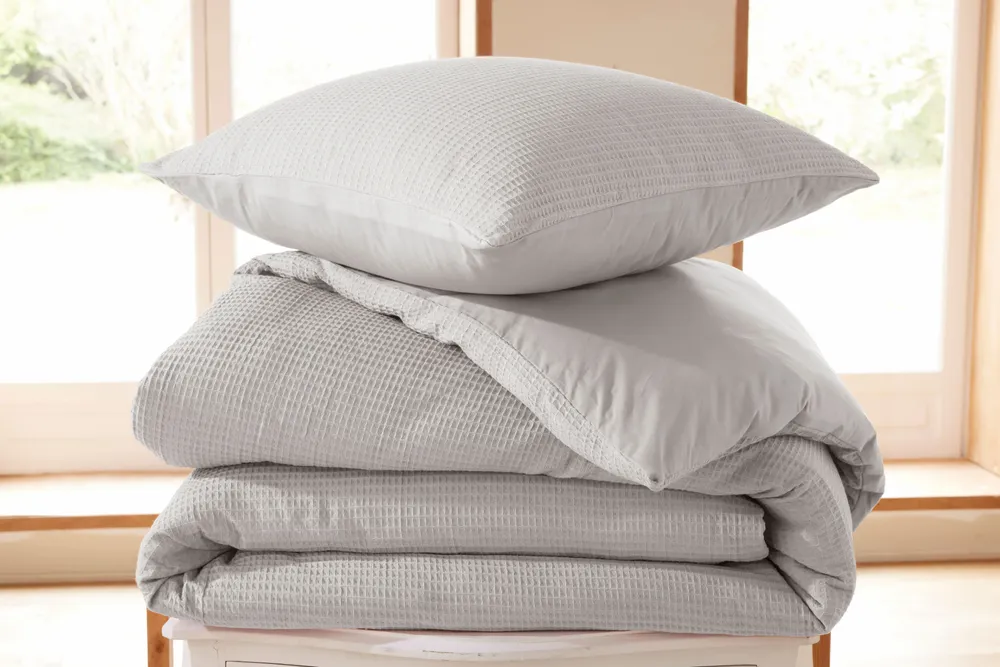 Linge de lit - Parure de couette 260x240cm + 2 taies d'oreiller 65X65cm nid d'abeille Perle - COTON PUR