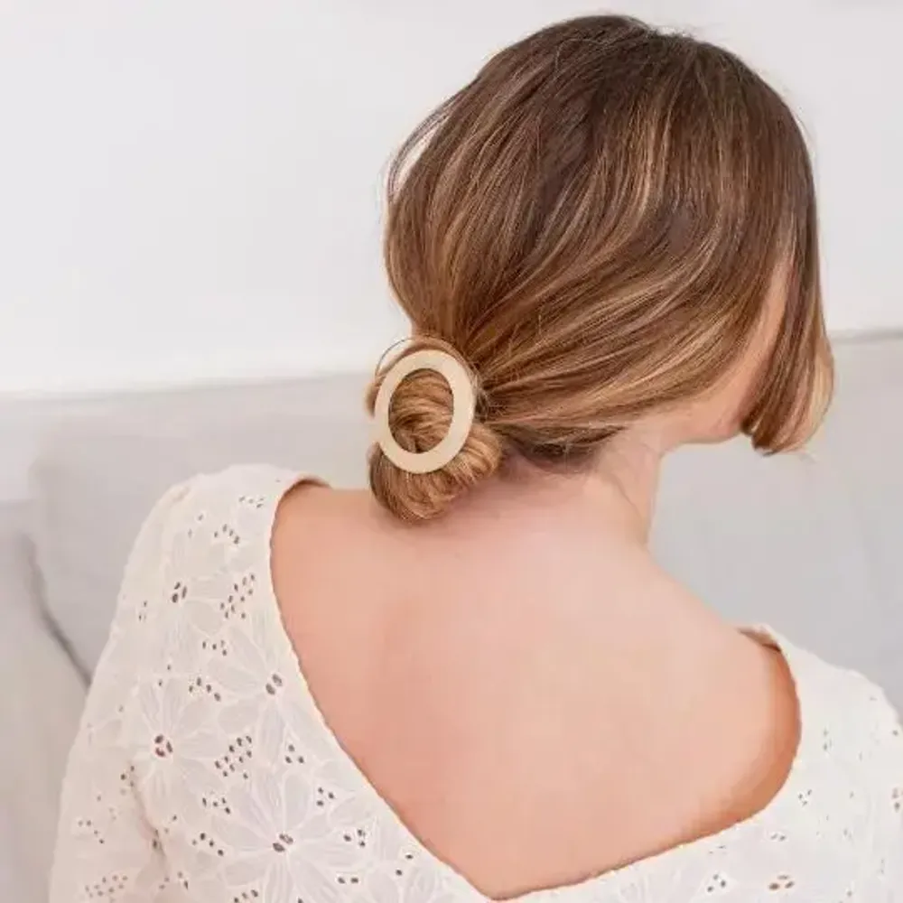 Hair accessories - Ivory round hair clip - BACHCA