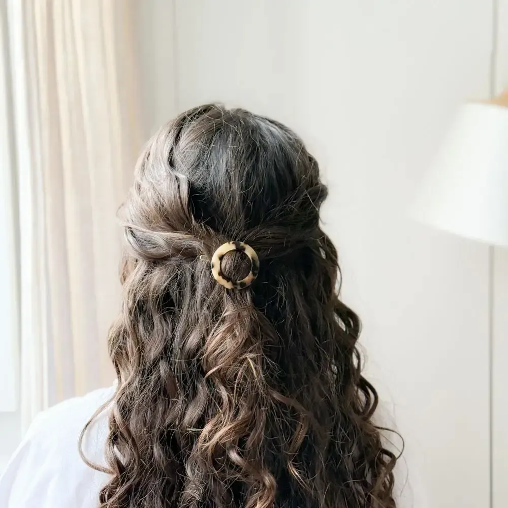 Hair accessories - Tortoise round hair clip - BACHCA