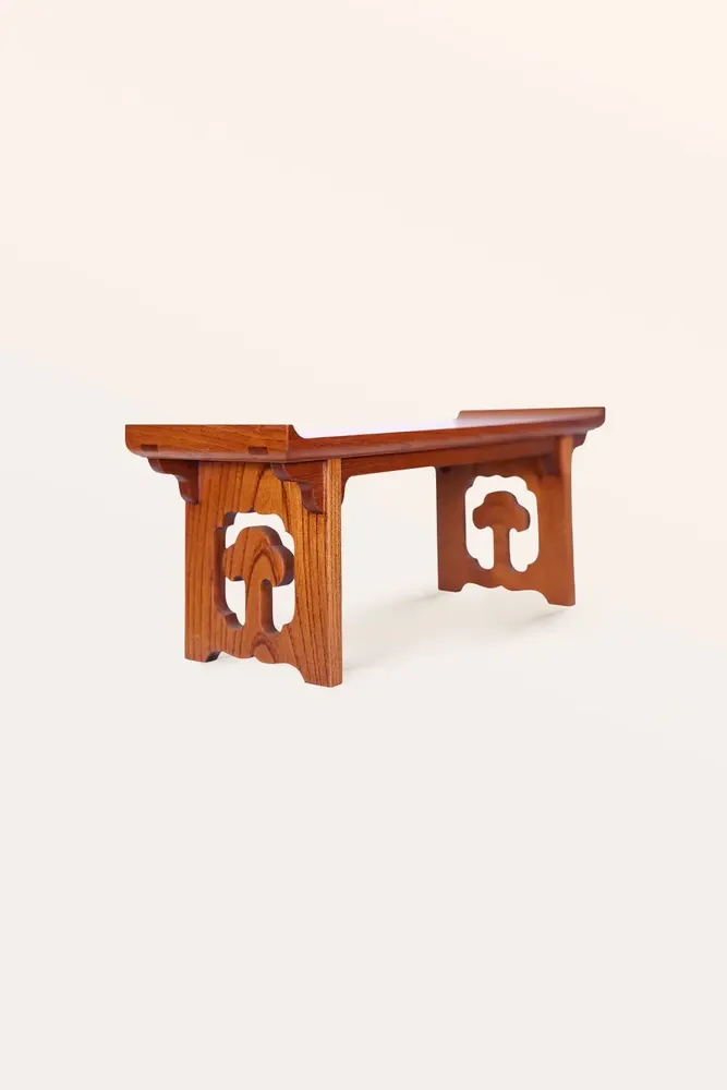 Autres tables - Mini-table faite à la main avec extrémités tournées vers le haut - THE ZHAI
