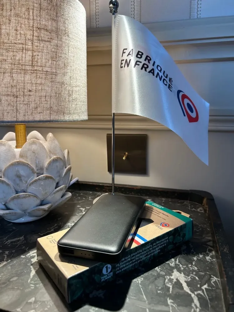 Accessoires de voyage - Powerbank Made in France Alex - MEANING CRAFTERS