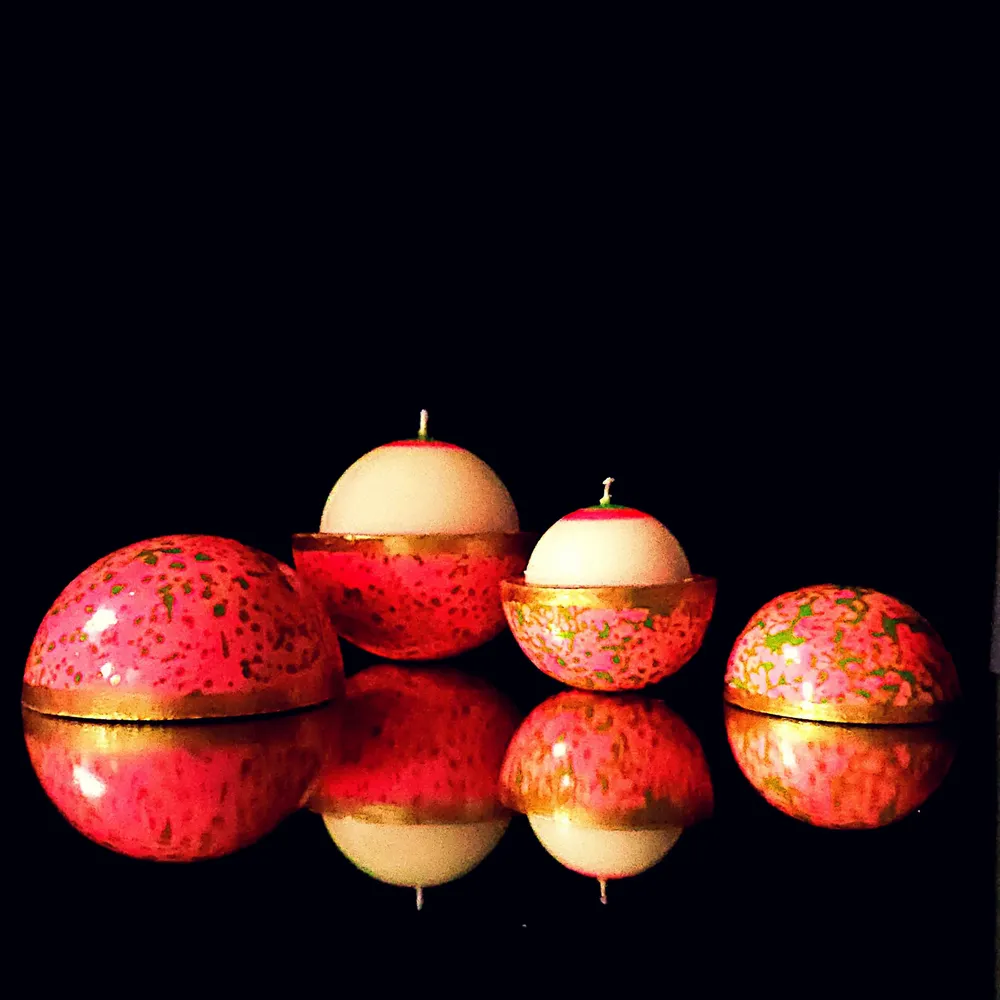 Gifts - Bollywood Rose Musk Globe Candle - PONPON CURIOSITAS
