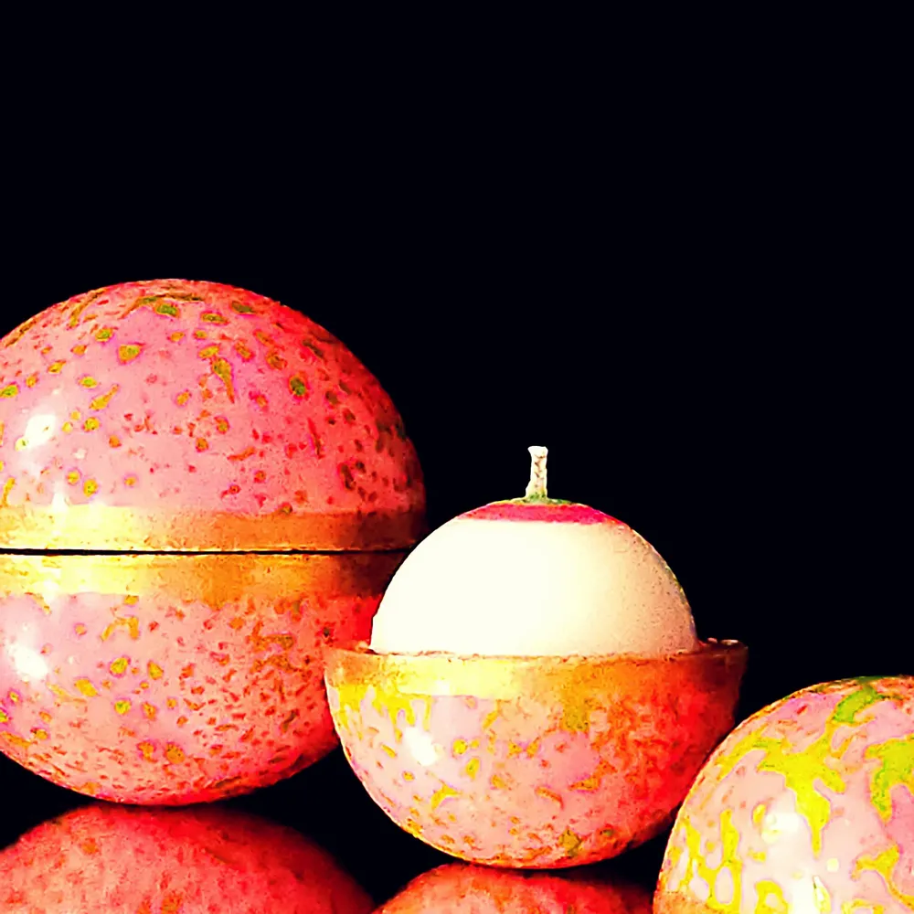 Gifts - Bollywood Rose Musk Globe Candle - PONPON CURIOSITAS