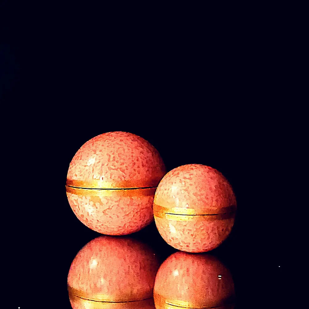 Gifts - Bollywood Sandalwood Globe Candle - PONPON CURIOSITAS