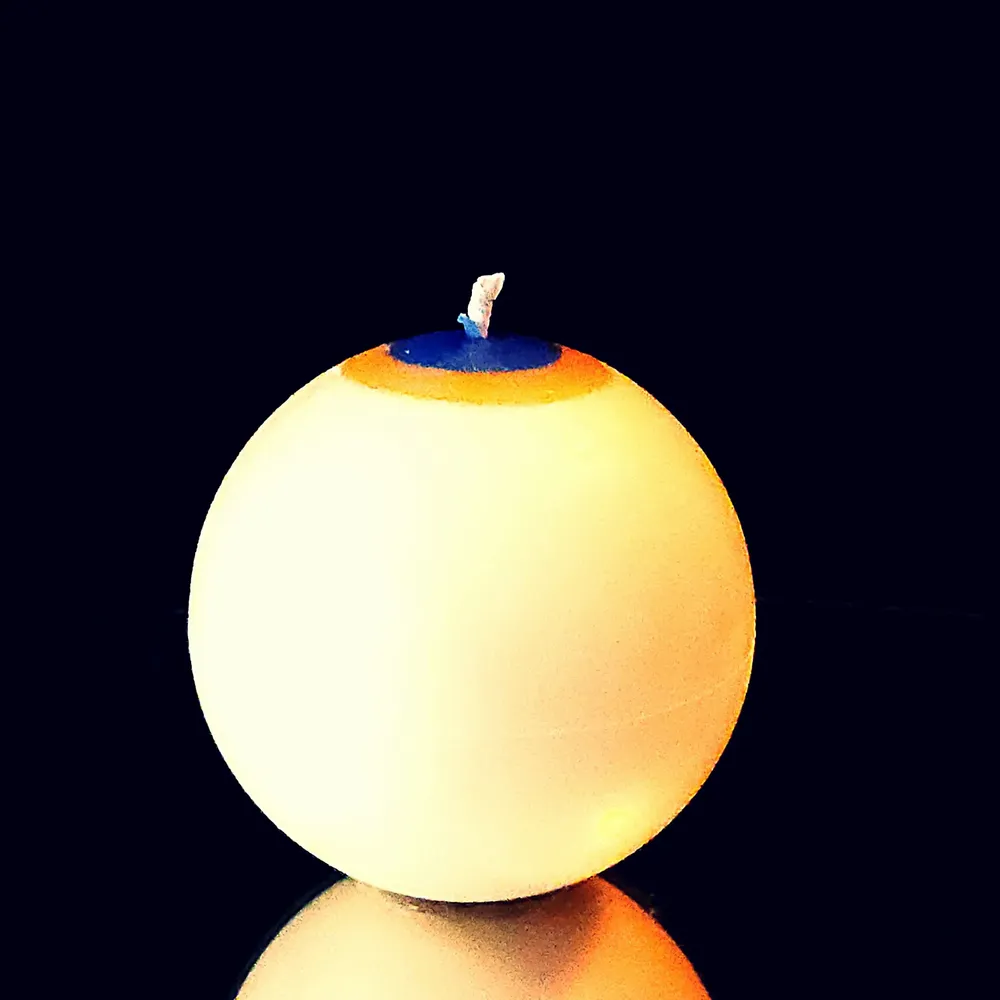 Gifts - Bollywood Globe Candle with Woody Saffron - PONPON CURIOSITAS
