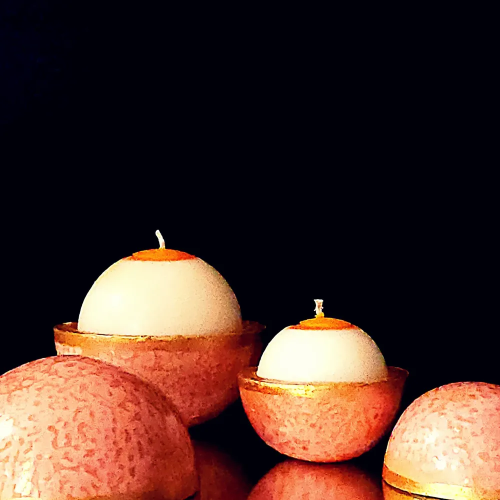 Gifts - Bollywood Sandalwood Globe Candle - PONPON CURIOSITAS