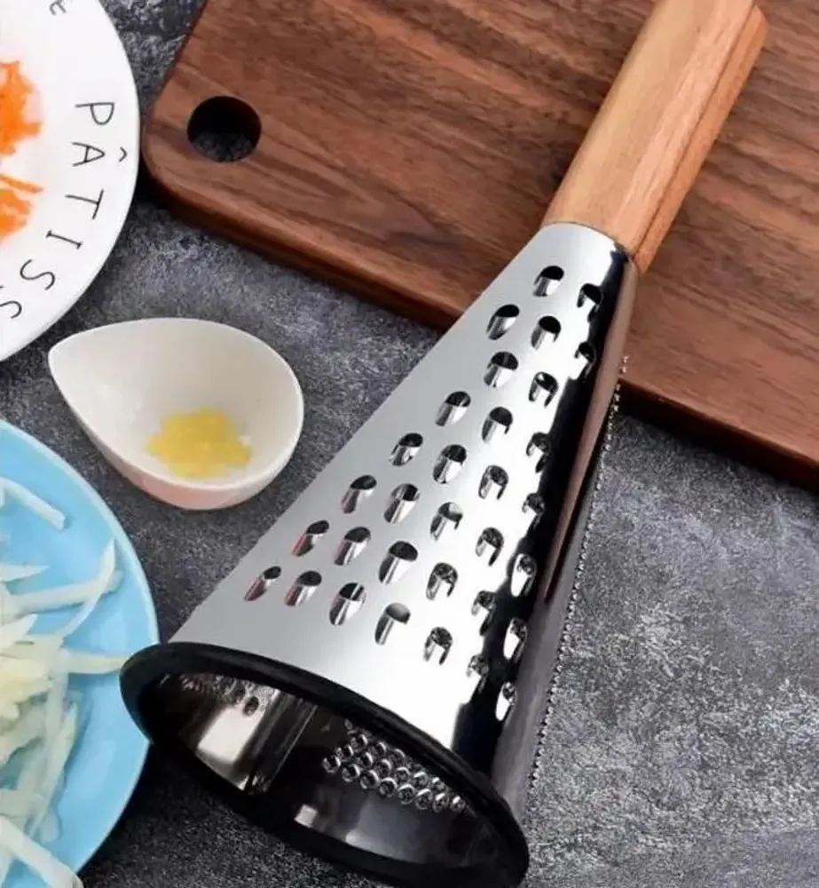 Couteaux - Râpe conique à fromage et légumes avec manche en bois - SOSTRAW & SMARTTHINGS