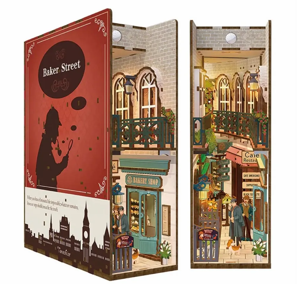Sculptures, statuettes and miniatures - Book Nook - Baker Street - CENGO