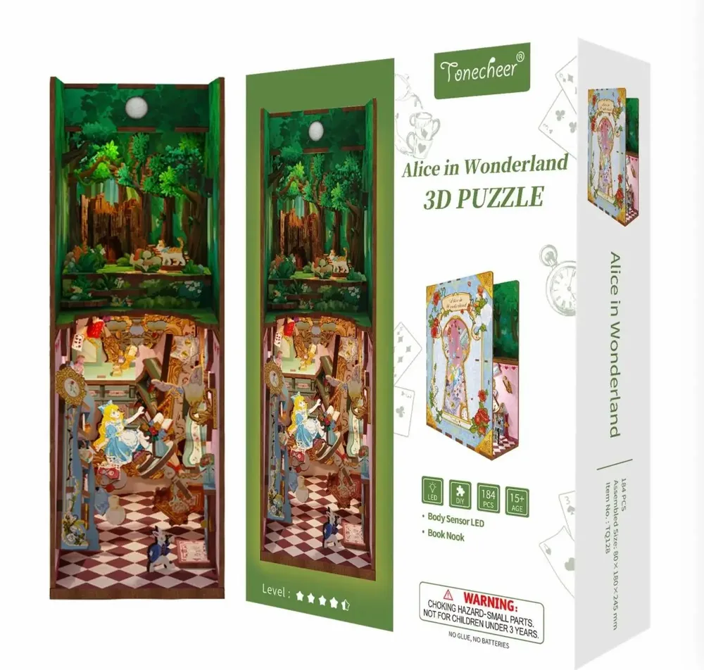 Sculptures, statuettes and miniatures - Book Nook - Alice in Wonderland - CENGO