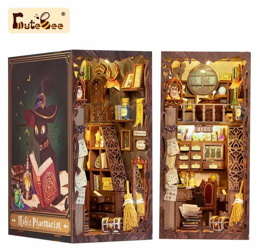 Sculptures, statuettes and miniatures - Book Nook - Magic Pharmacist - CENGO
