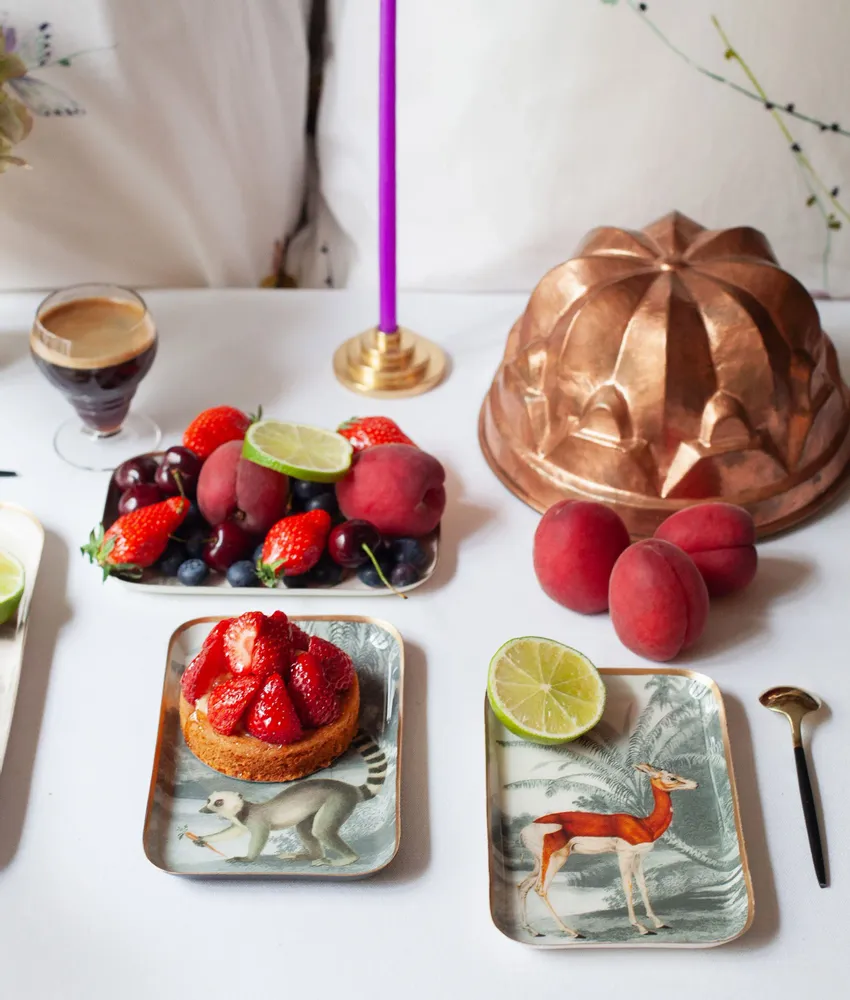 Trays - Gazelle enamelled tray - PARADISIO IMAGINARIUM
