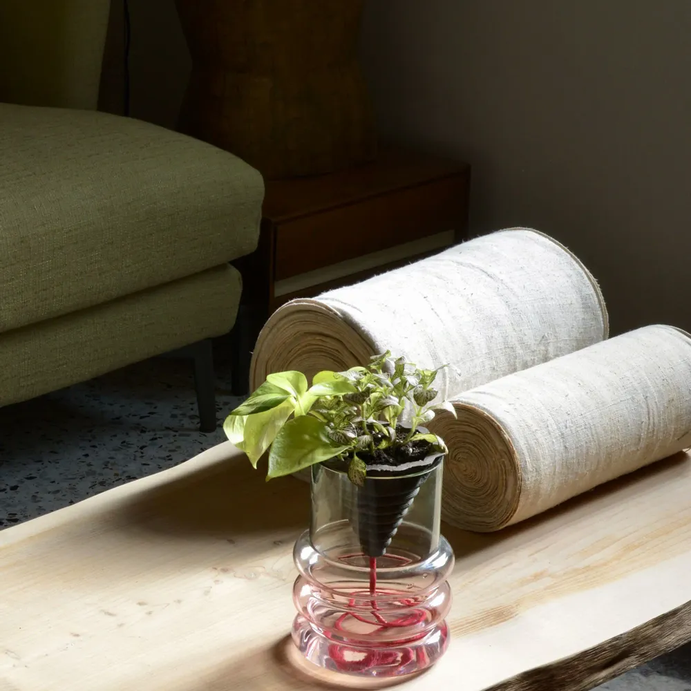 Vases - Pot en argile -NOMADE ROSE- design - auto-irrigant 3D - COMMON PLACE