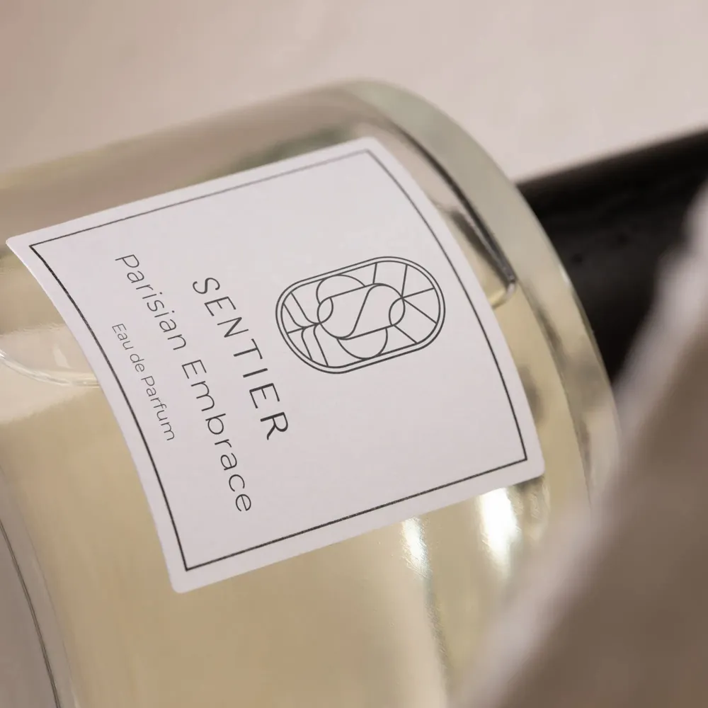 Parfums pour soi et eaux de toilette - Parisian Embrace - SENTIER FRAGRANCE