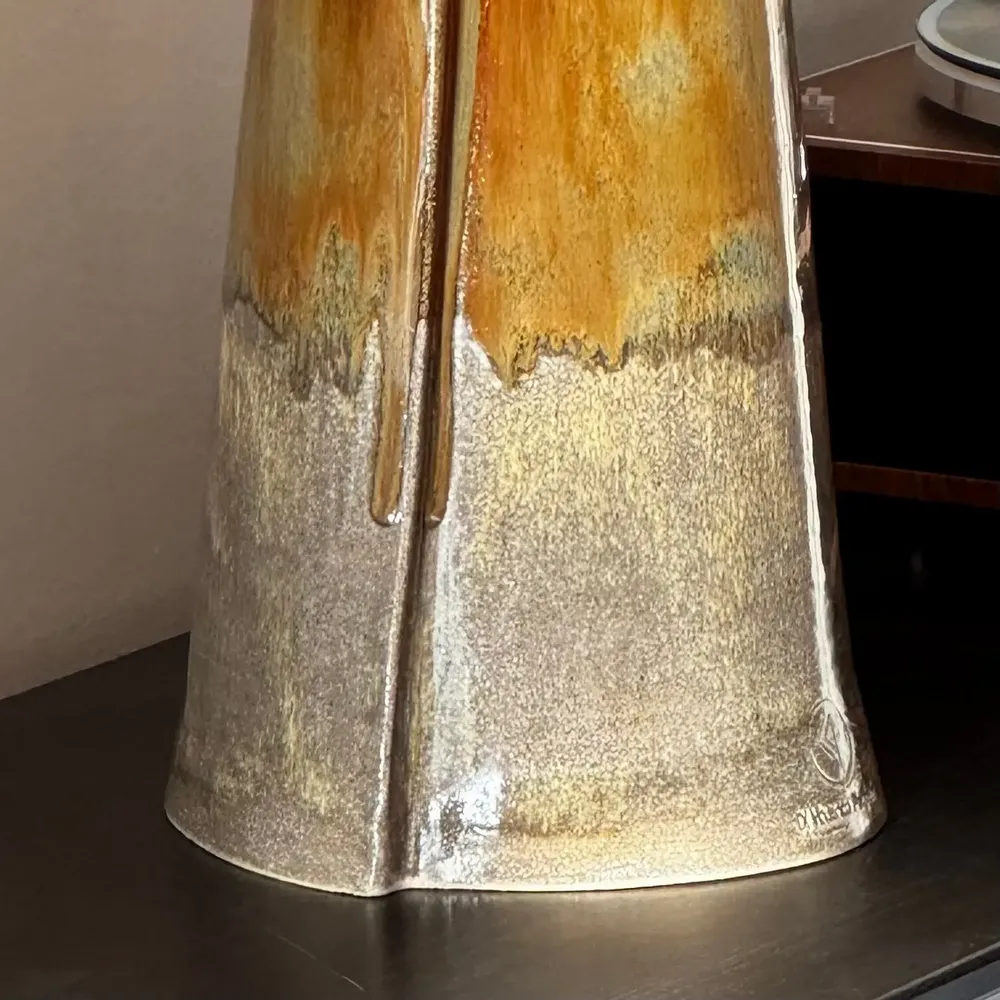 Céramique - Lampe à poser sculpturale conique - FUOCO collection - DI VINCENZO POUJOULA
