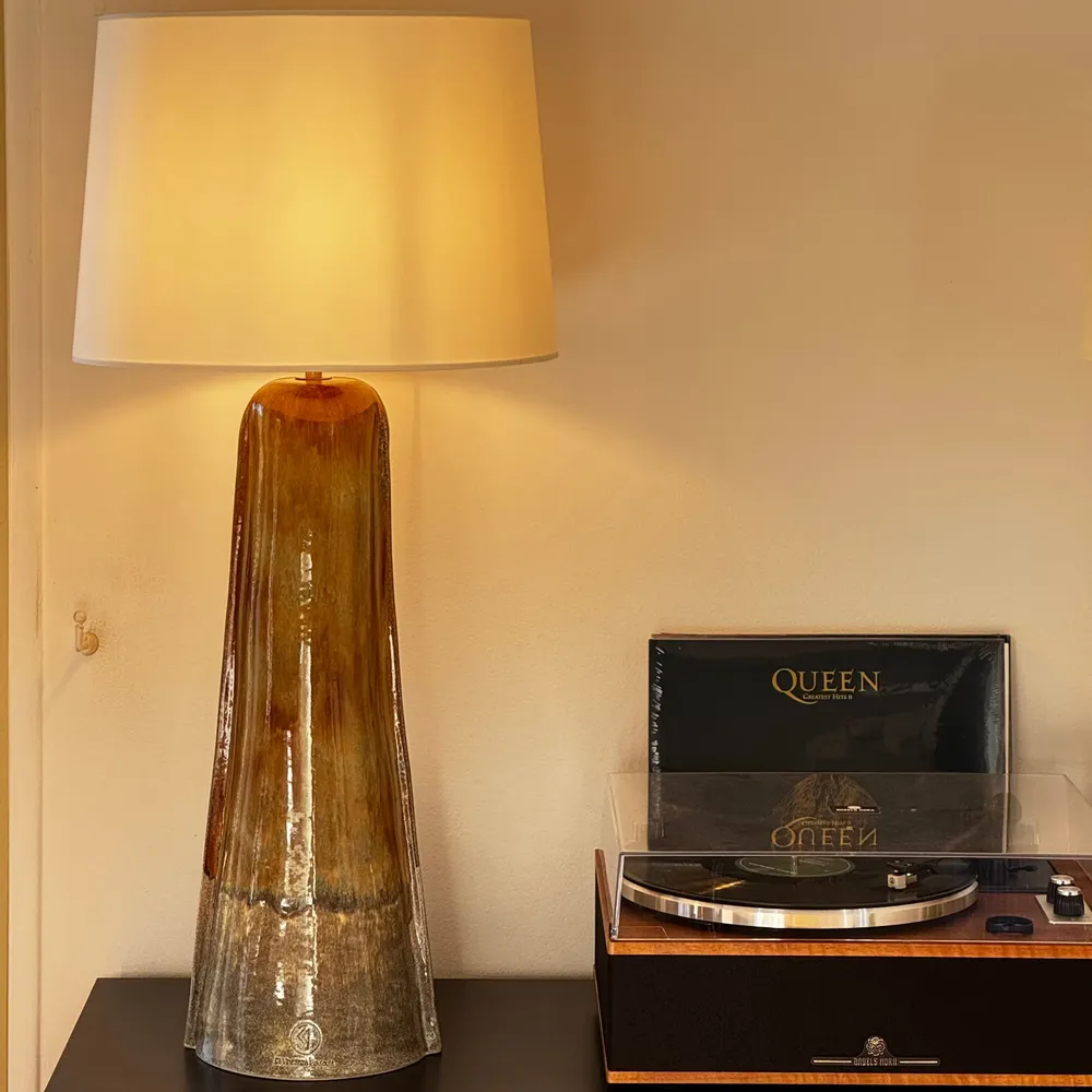 Ceramic - Conical sculpted table lamp - FUOCO collection - DI VINCENZO POUJOULA