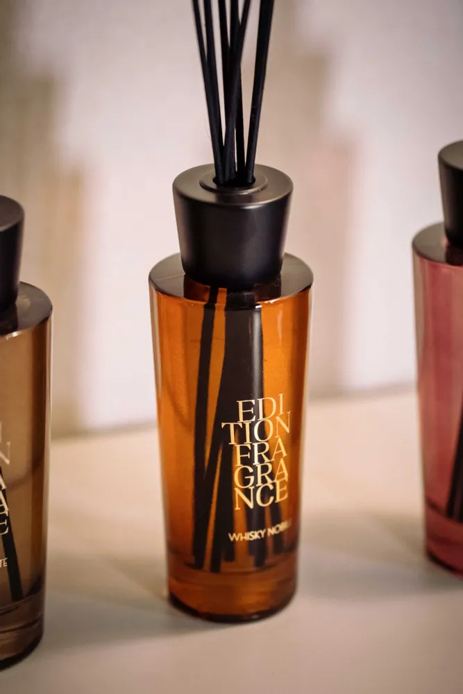 Scent diffusers - Perfumed reed diffuser with wooden cap - EDITION FRAGRANCES