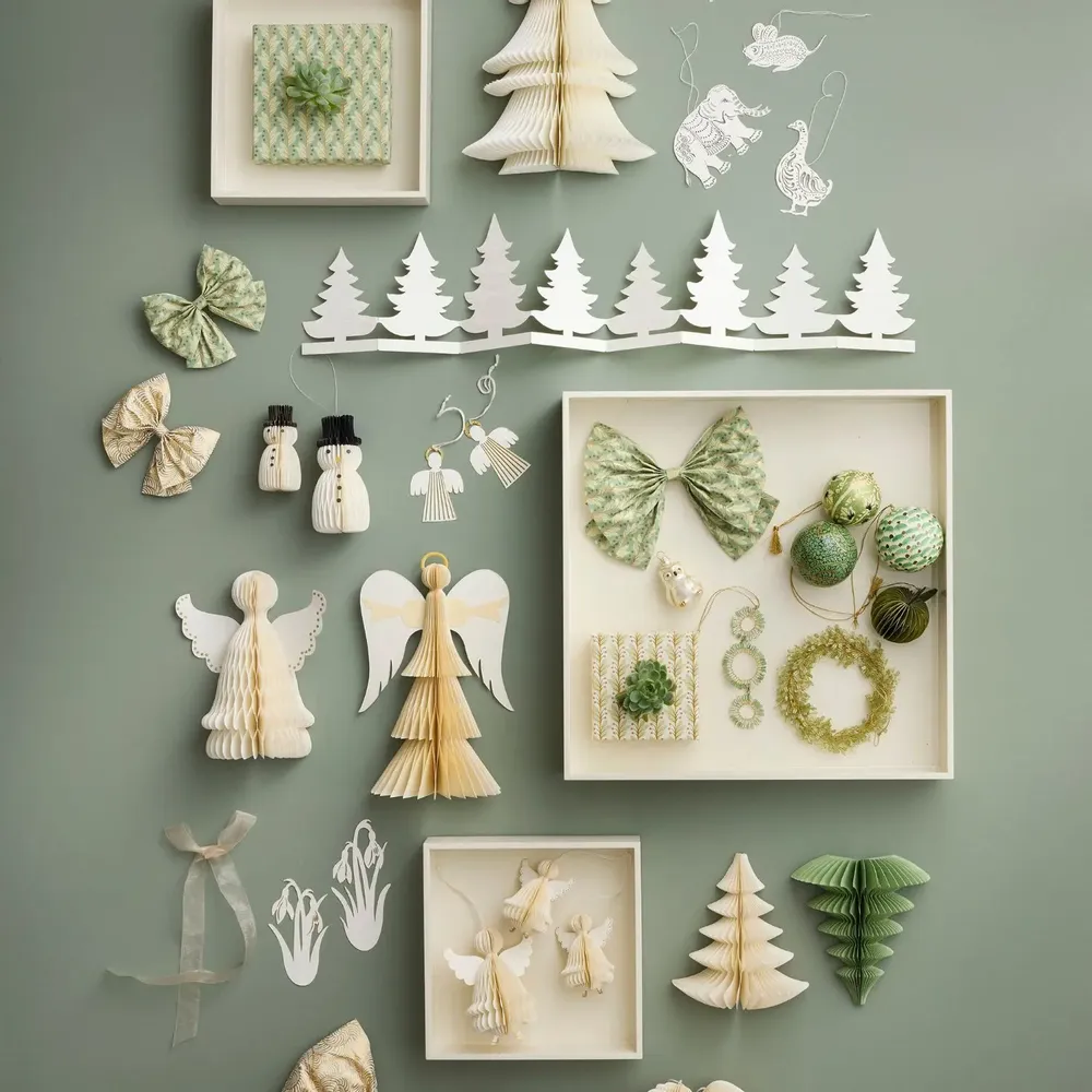 Christmas garlands and baubles - Christmas Decorations - BUNGALOW DENMARK