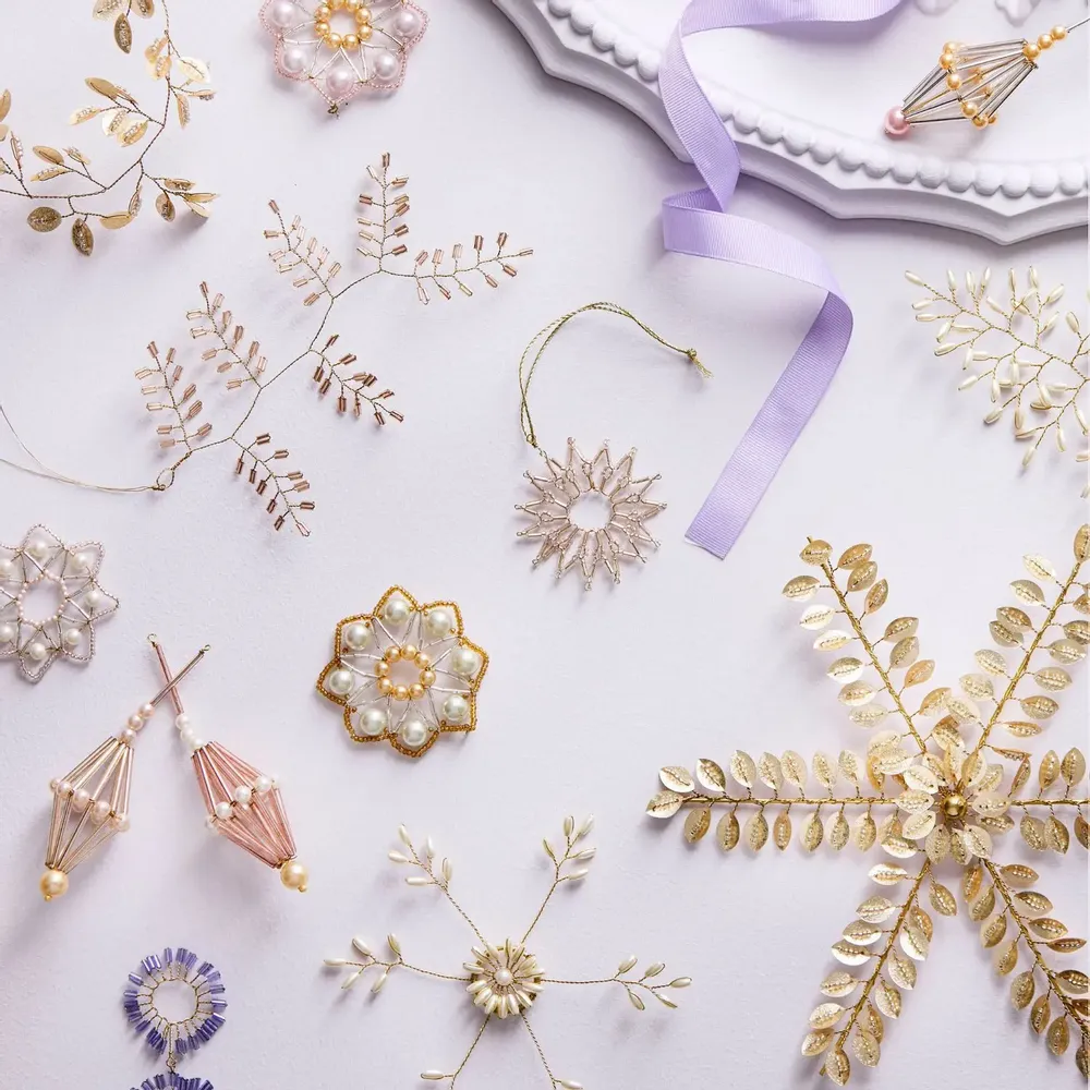 Christmas garlands and baubles - Christmas Decorations - BUNGALOW DENMARK