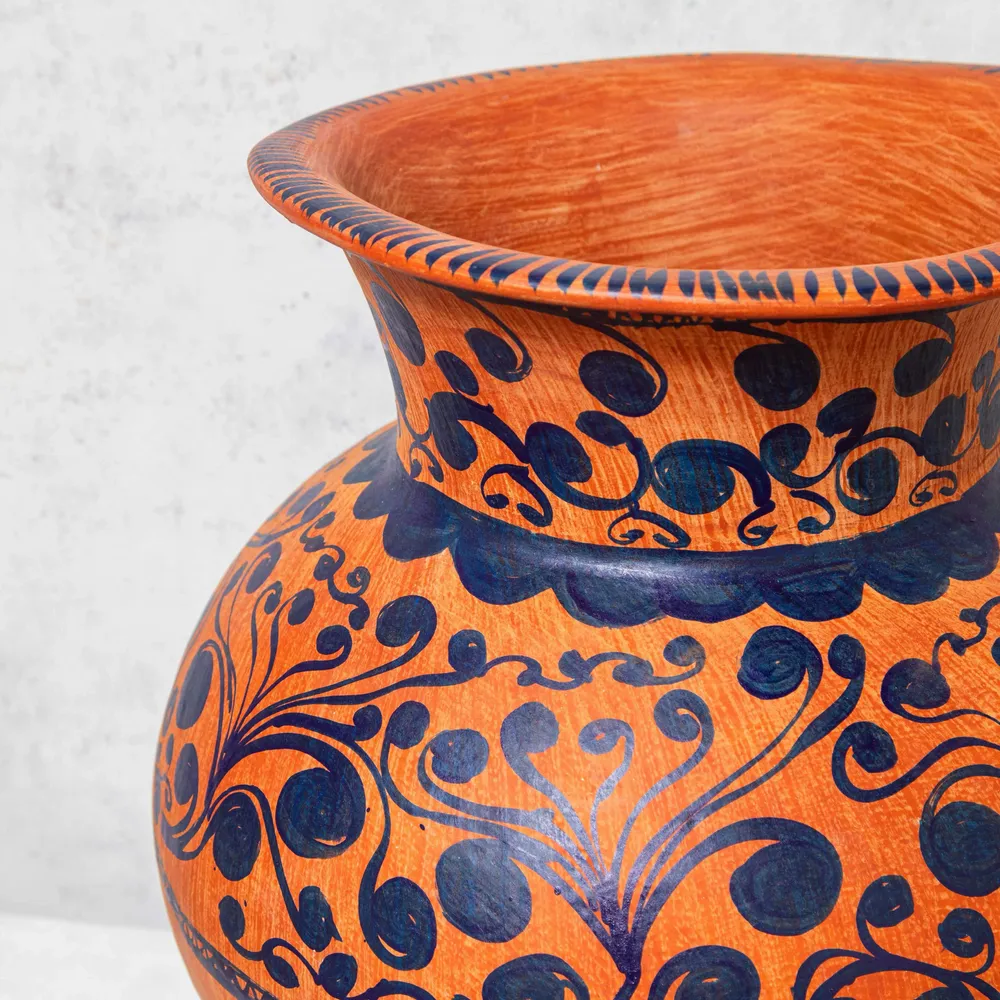 Vases - Painted clay vase in terracotta with blue details - HUAKAL