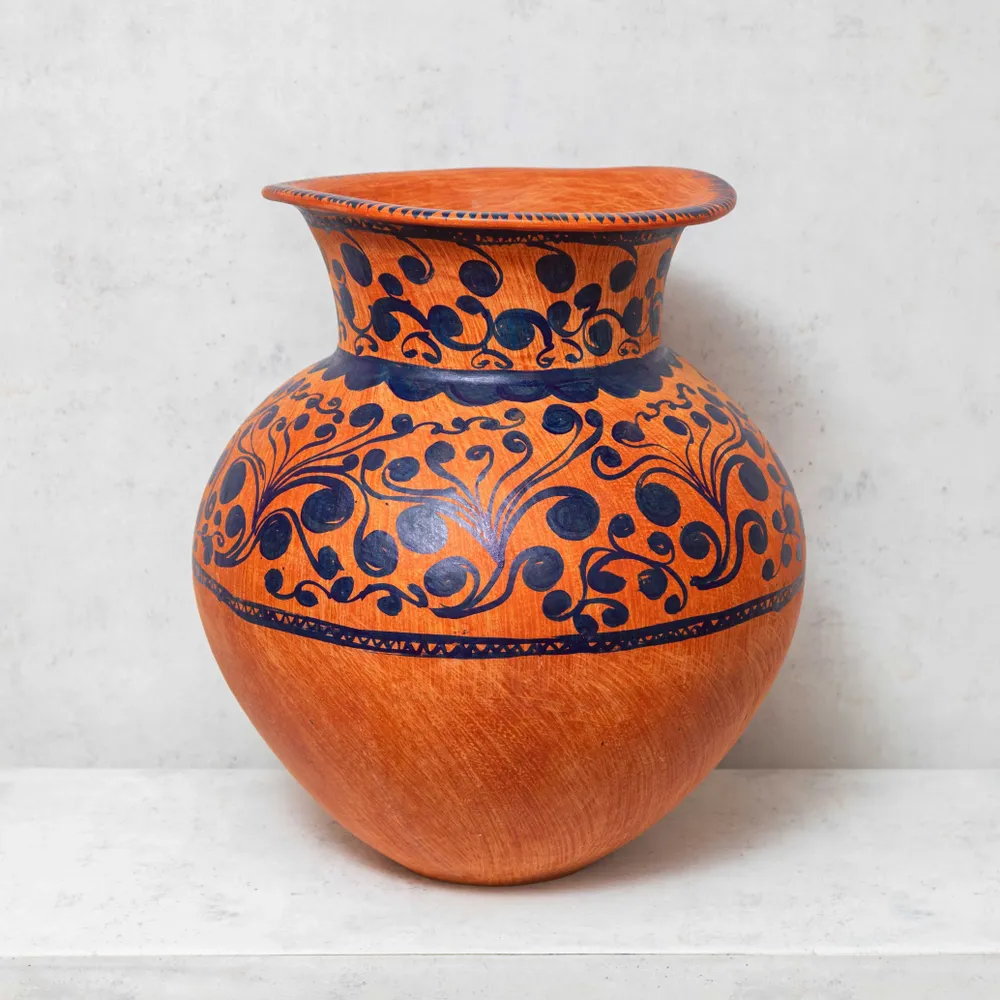 Vases - Painted clay vase in terracotta with blue details - HUAKAL