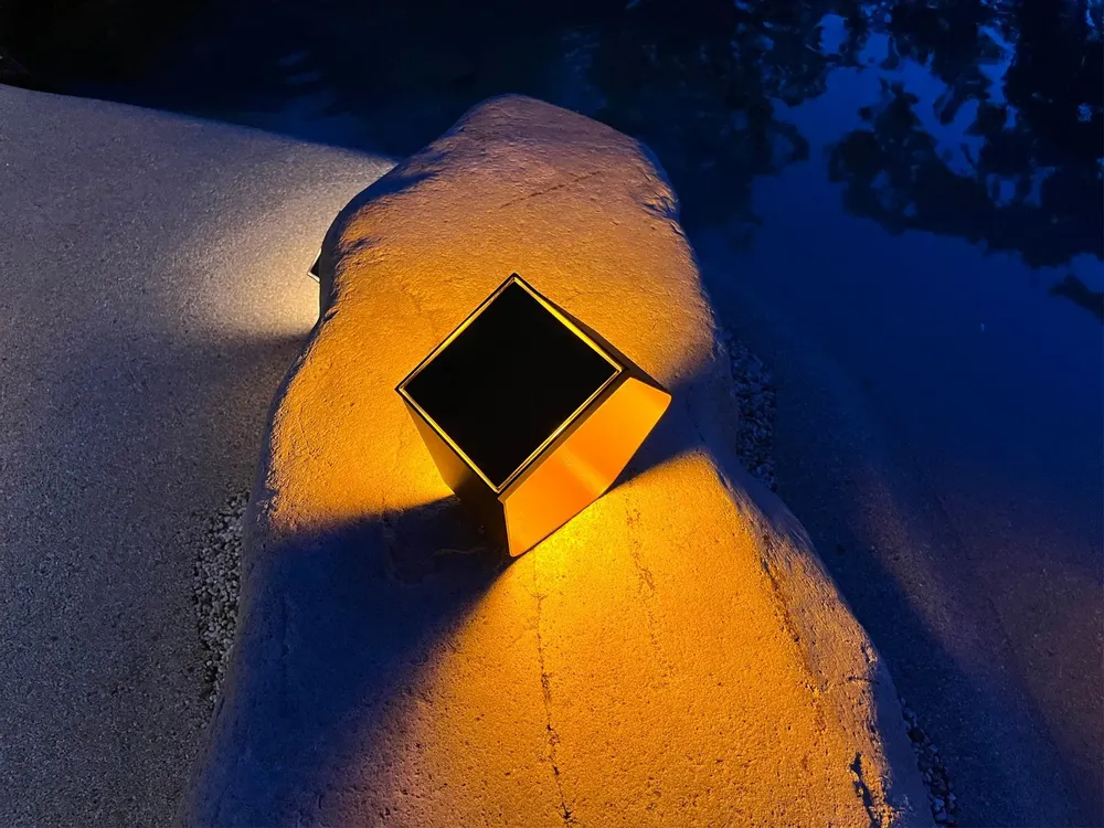 Moveable lighting - solar lamp Y72 - LYX LUMINAIRES