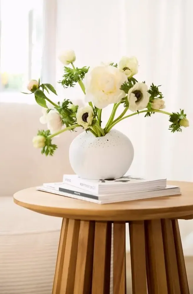 Vases - World of Wonders Collection. 2025. - RAEDER DESIGN STORIES